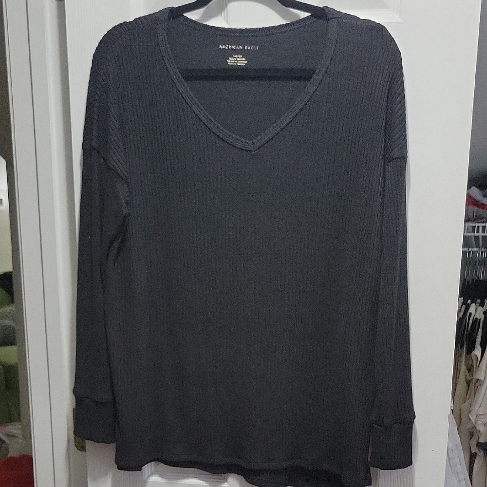 American Eagle Soft & Sexy V-Neck Ribbed Long Sleeve Top | Size Small